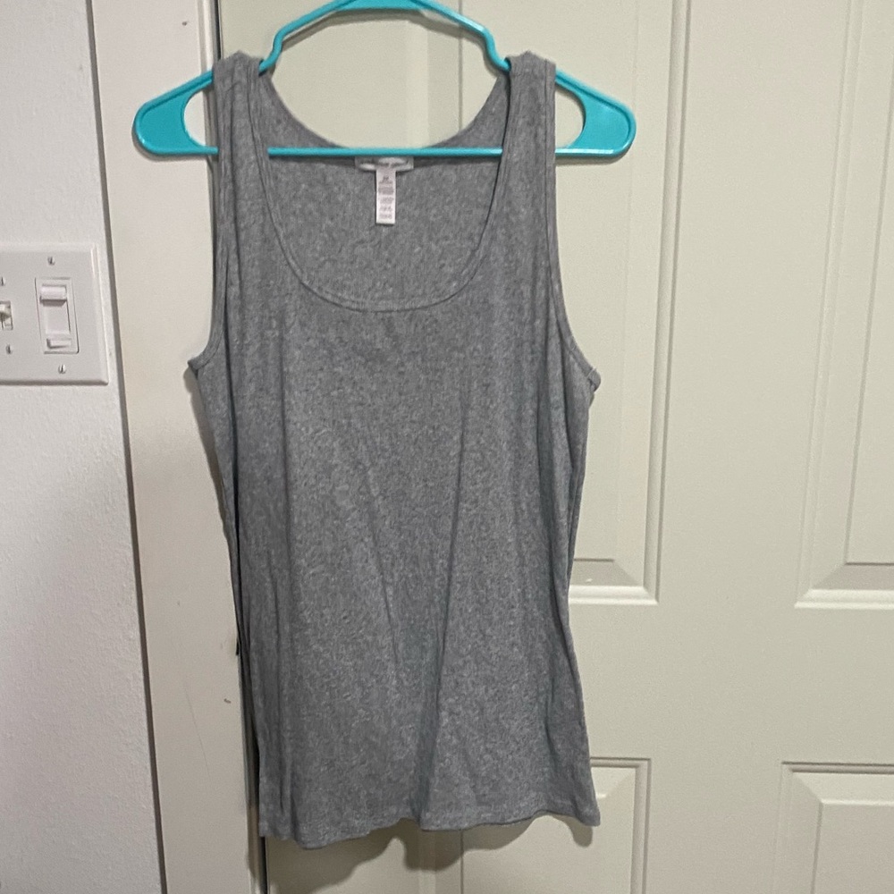 Plain grey tank